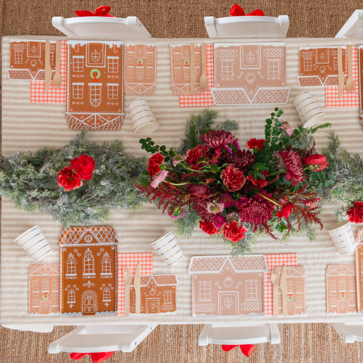 Baking Spirits Bright Tall Gingerbread House Plates, Daydream Society