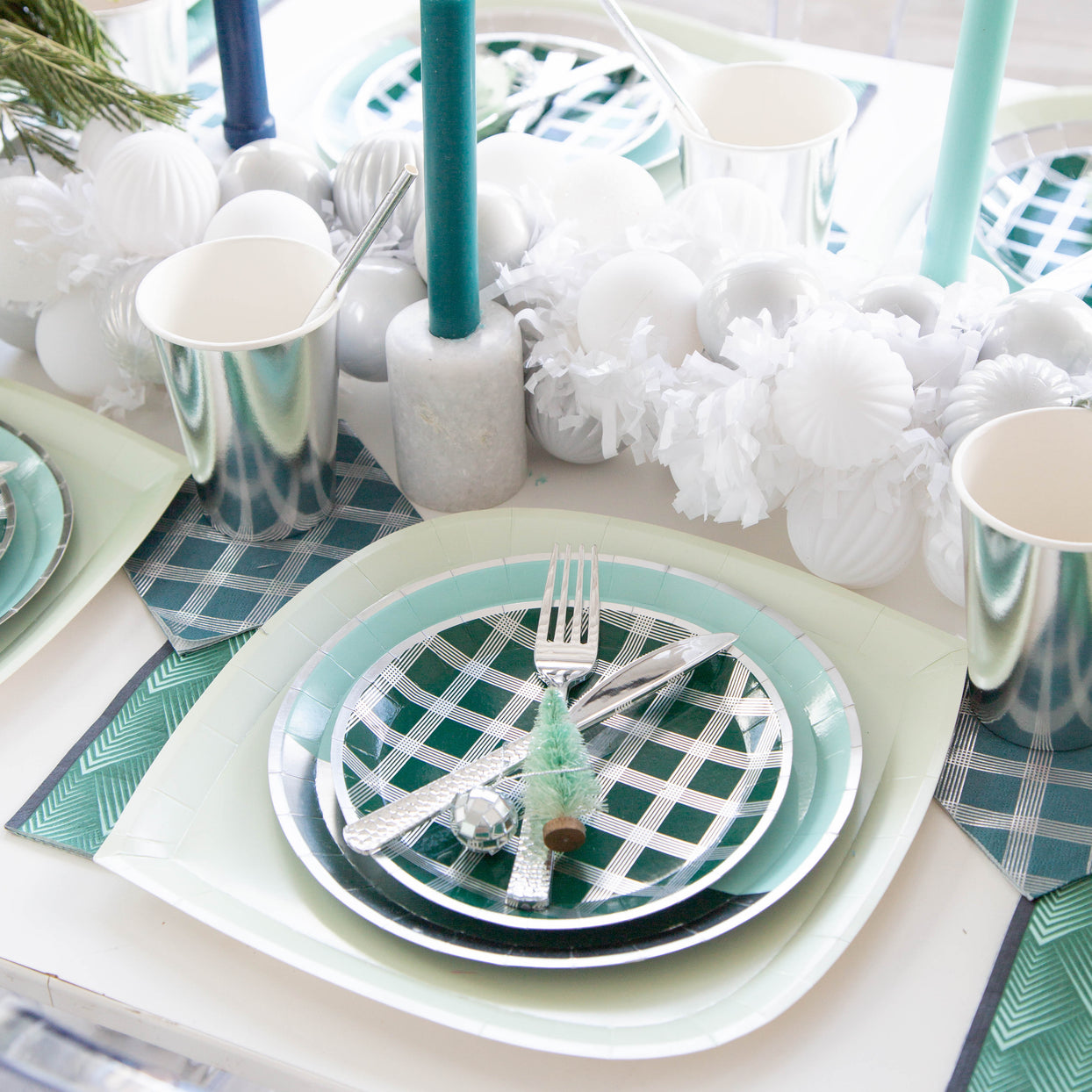 Le Moderne Dinner Plates