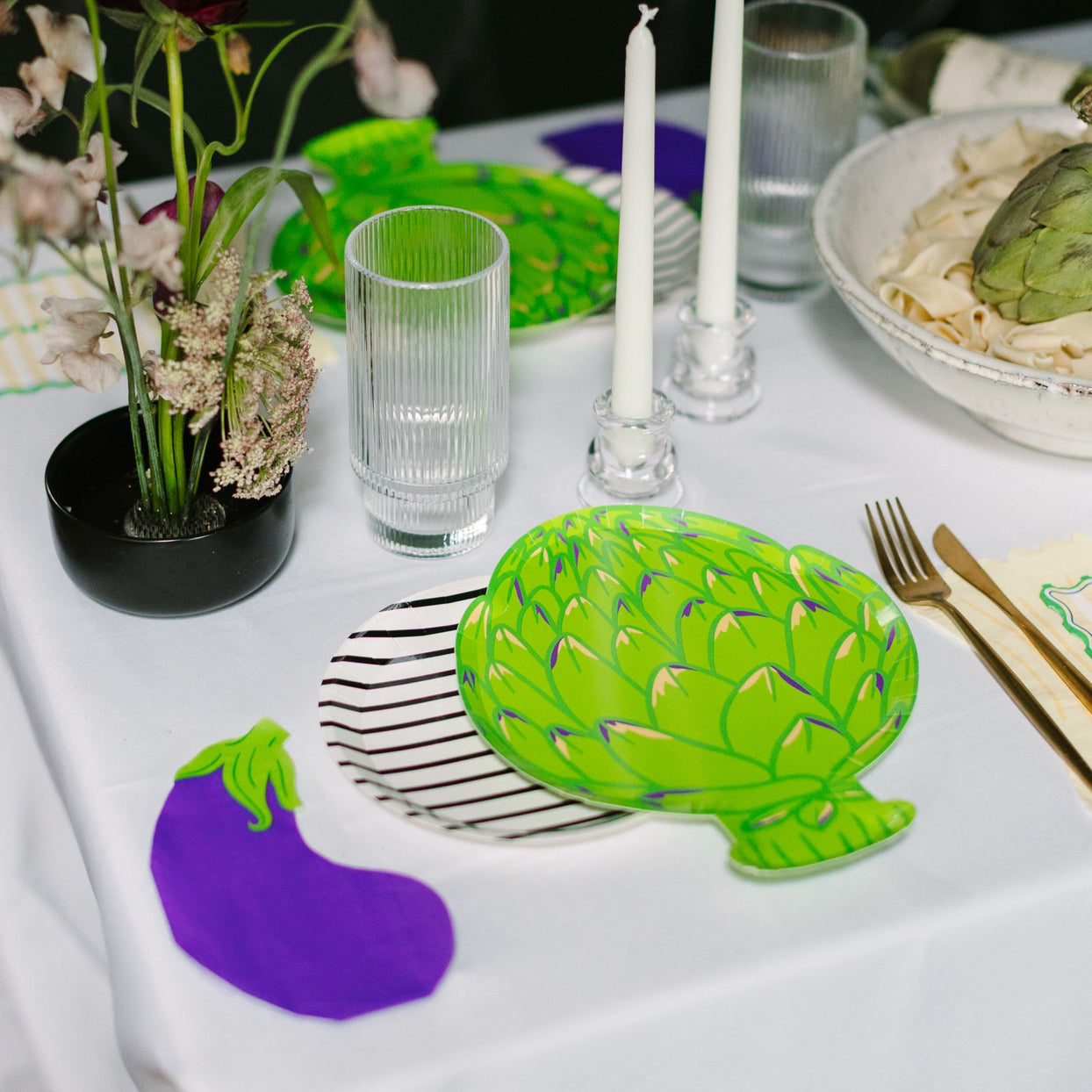 Le Dinner Artichoke Dinner Plates, Jollity & Co