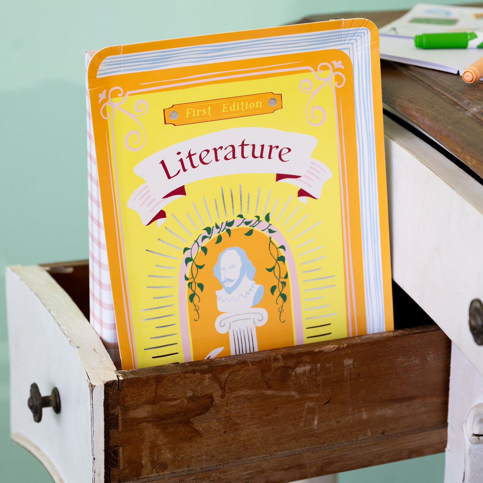 Smarty Pants Textbook Large Plates