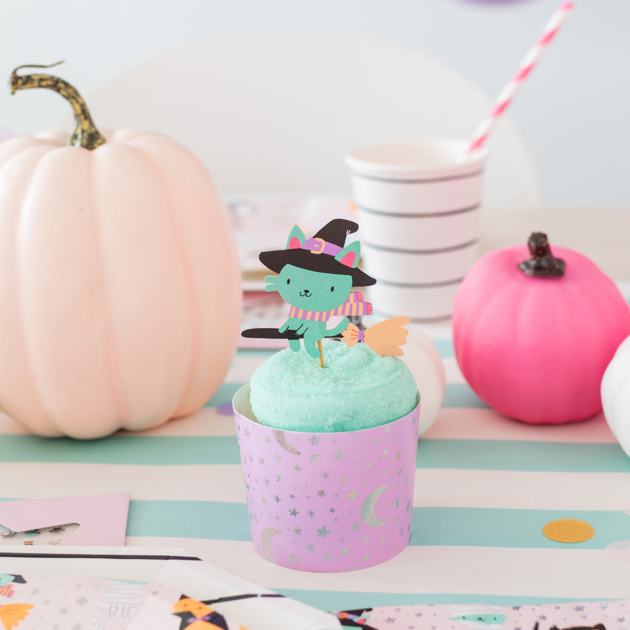 Meowloween Cupcake Decorating Set