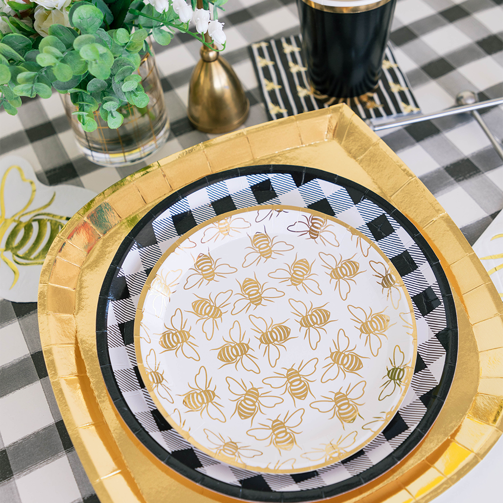Hey, Bae-Bee Gingham Dinner Plates from Jollity & Co